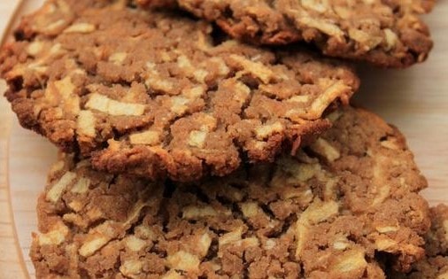 Диетическое печенье из гречневой муки с яблоками Диетическое печенье из гречневой муки с яблоками